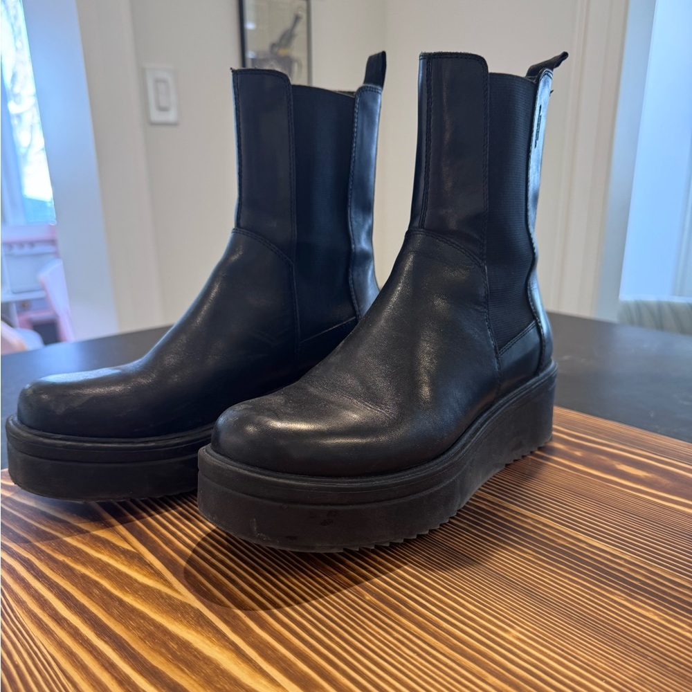 EUC Vagabond Platform Leather Boots